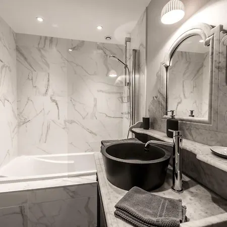 De La Fee Beaune (Cote d'Or)