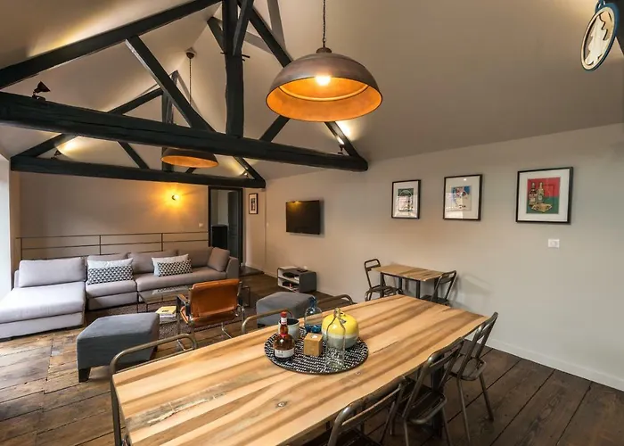 De La Fee Beaune (Cote d'Or)