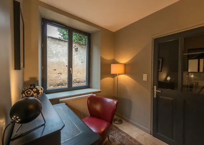 De La Fee * Beaune (Cote d'Or)